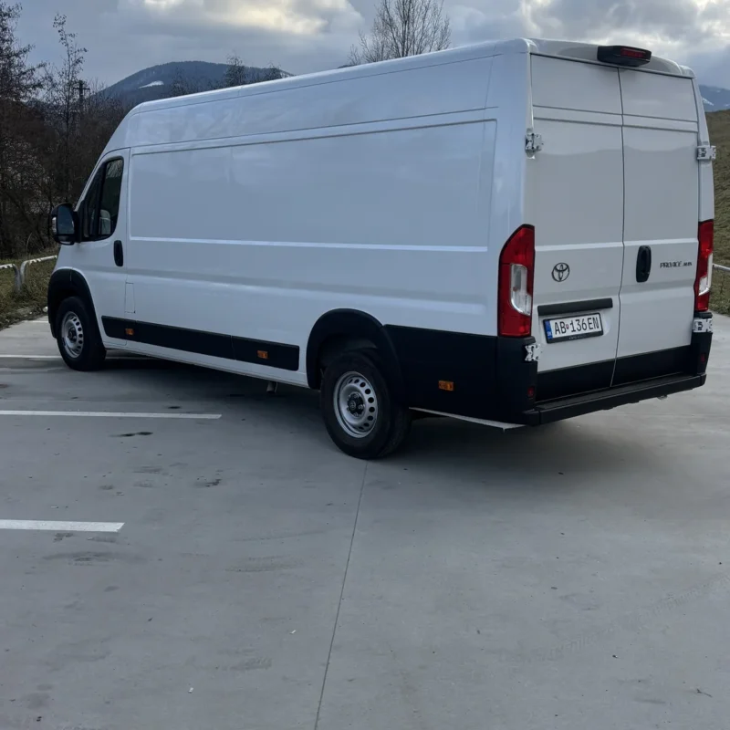 toyota-proace-max-2025-02-neo