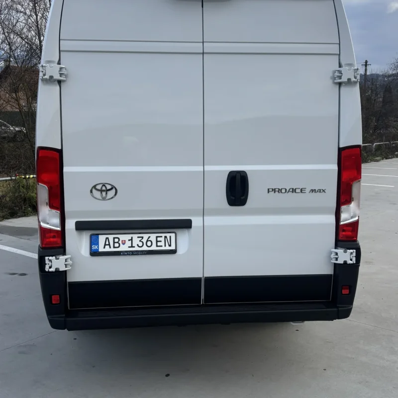 toyota-proace-max-2025-03-neo